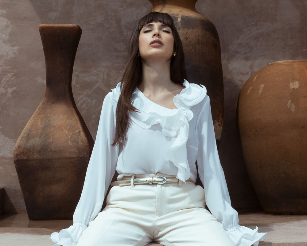 Blouse with frills