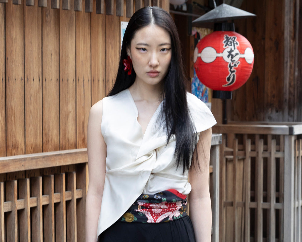 Sleeveless blouse