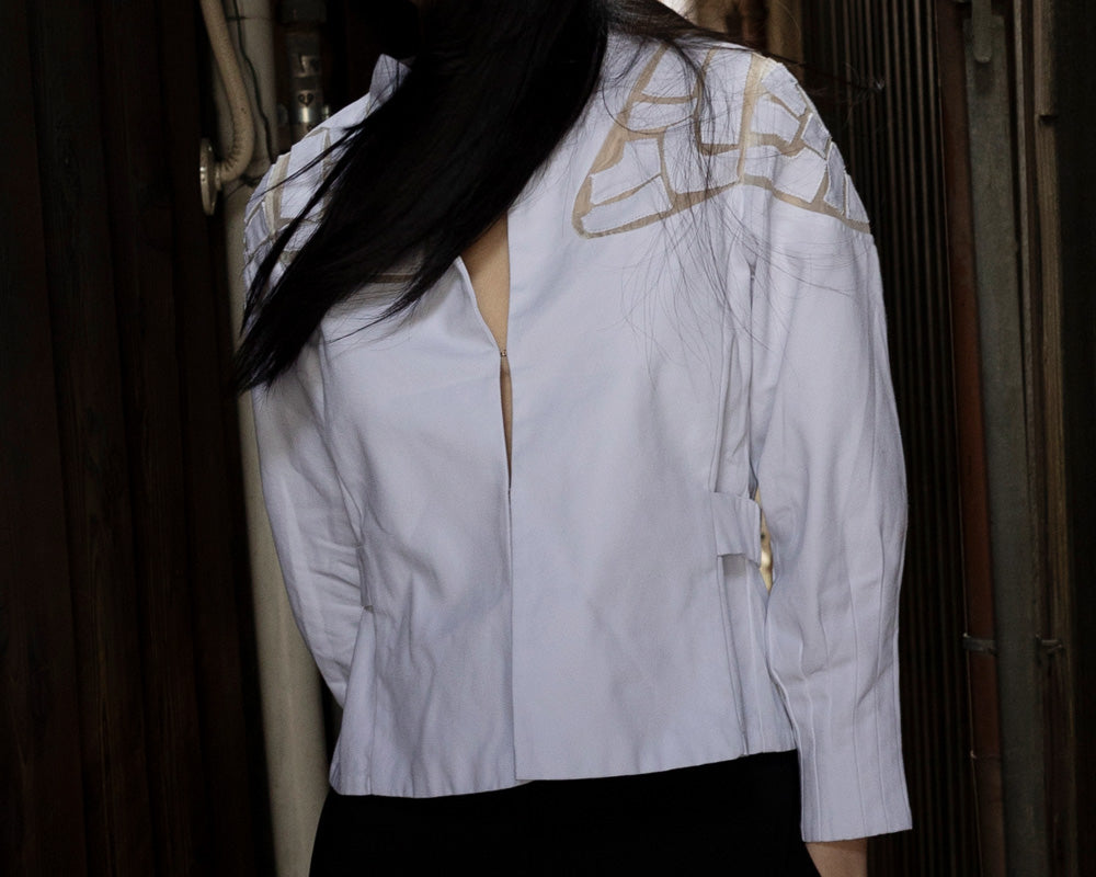 Long-sleeved jacket